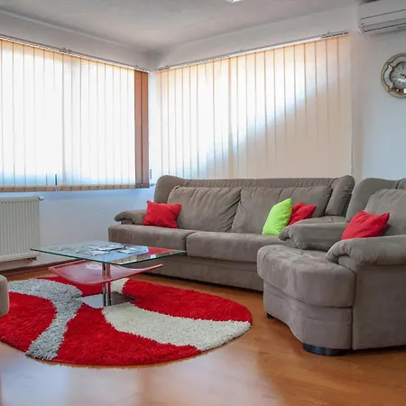 Hana Superior Apartamento *