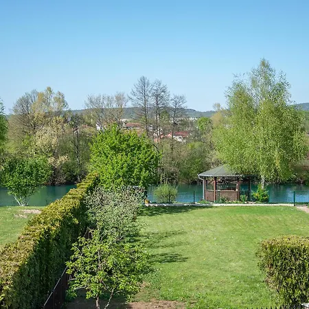 Hana Superior Bihać