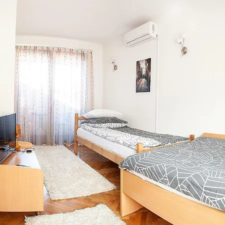 Hana Superior Apartament *